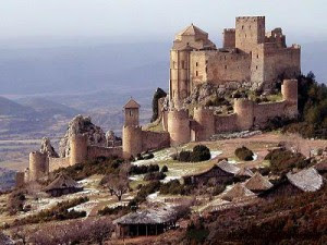 Un castillo medieval el Castillo de Loarre (Huesca)